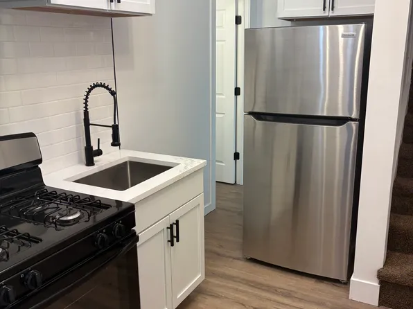 (undisclosed Address), Gary, IN 46409