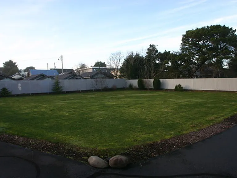 400 Necanicum Dr — Photo 16