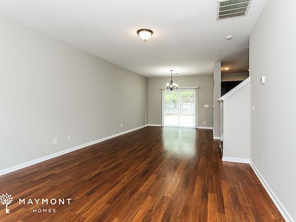 4th image of 160 Green Wood Cir