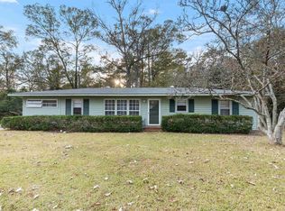 89 Jordan Dr, Hawkinsville, GA 31036