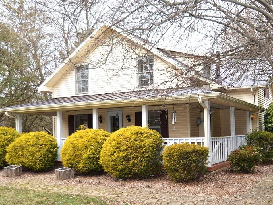 1st image of 40 Lynview Dr