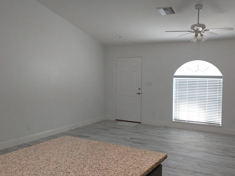 760 Aerostar Ave NW — Photo 8