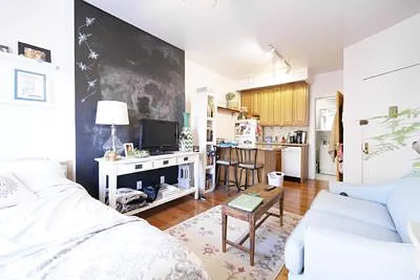 Rented by NMRE | media 28