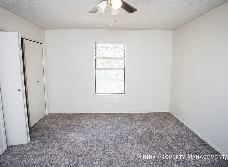 5804 6th St #B — Photo 11