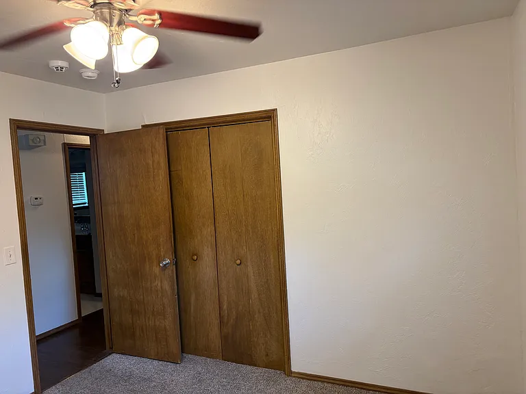 1904 Lanesboro Dr — Photo 13