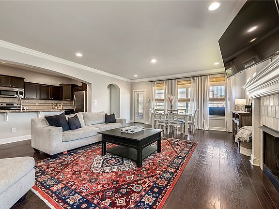 4th image of 1606 Crestwood Hills Ln
