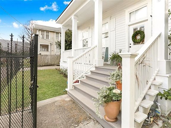 2nd image of 2008 Marengo St #2008