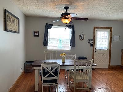5th image of 65 Sherwood Dr