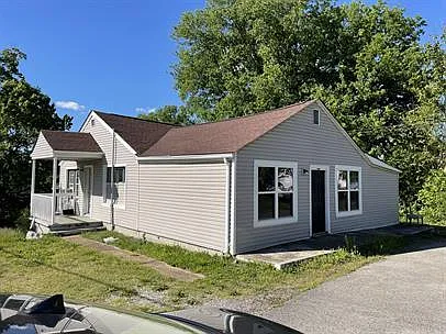 1 bed, 400 sqft, $995 — Photo 2