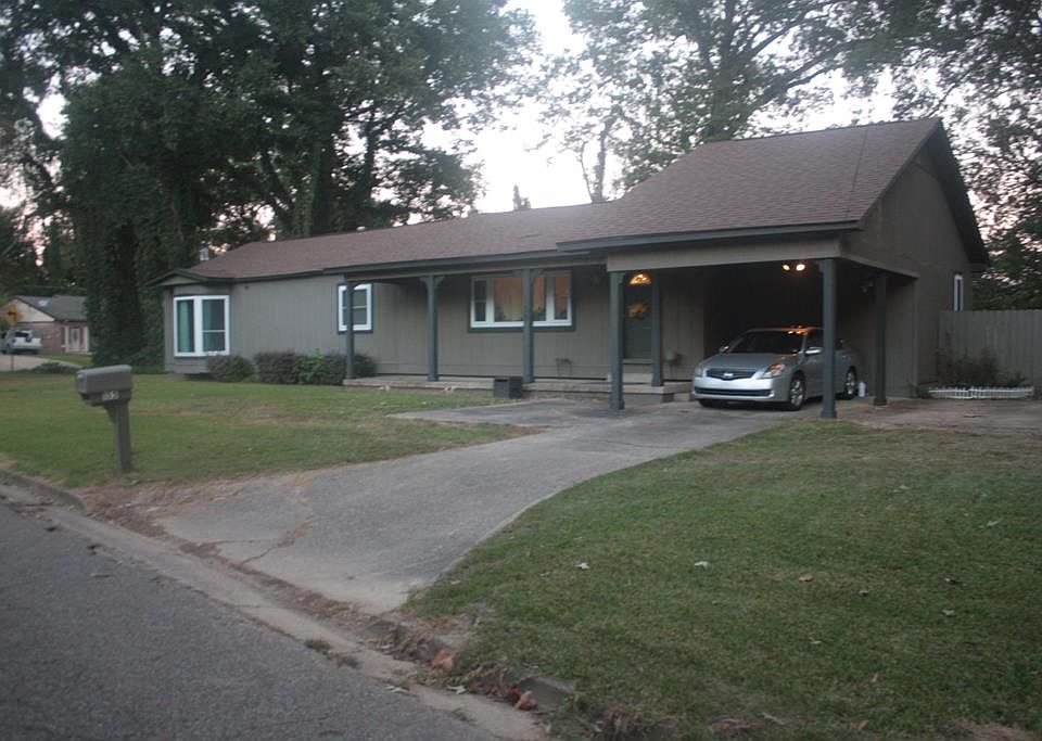 1st image of 155 Roseland Dr