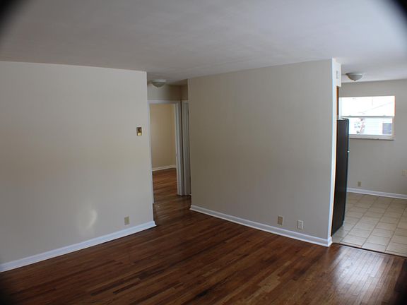 3rd image of 222 N Greenwood Ave APT 1