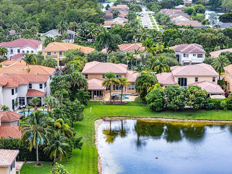 3486 Lago De Talavera — Photo 49