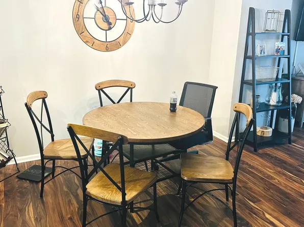 16 Winterberry Ct, Glassboro, NJ 08028