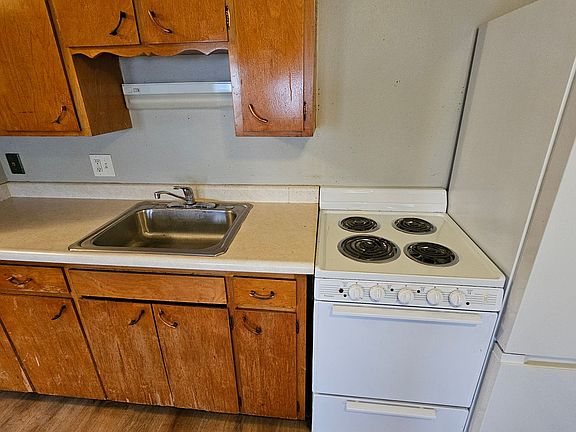 4th image of 126 Poplar St #1