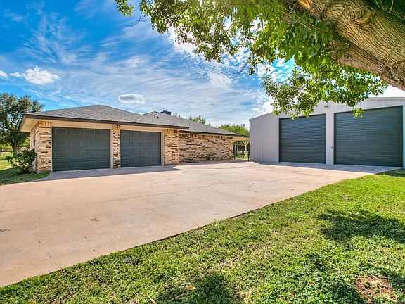 4th image of 5213 Briarwood Dr