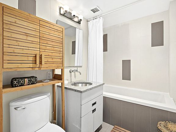5th image of 2101 8th Ave APT 6D