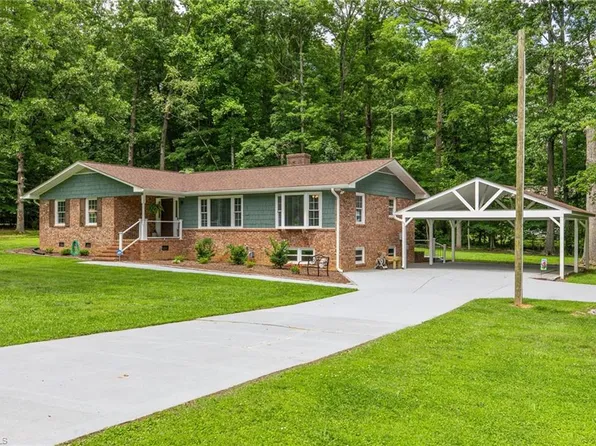 3829 E Lee St, Greensboro, NC 27406