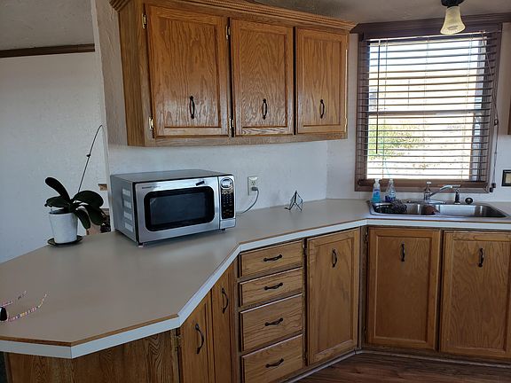 3rd image of 7050 Raven Rd