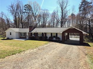 1461 Chestnut Grove Rd, King, NC 27021