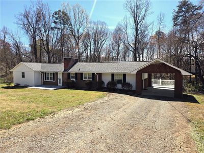 1461 Chestnut Grove Rd, King, NC, 27021