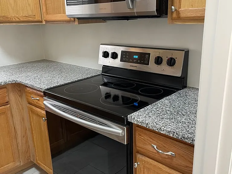 170 Shallowford Village Ct — Photo 5