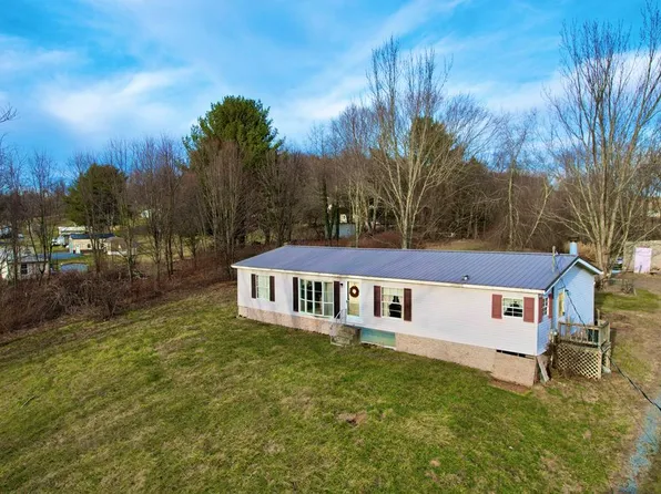 447 Old Airport Rd, Chilhowie, VA 24319