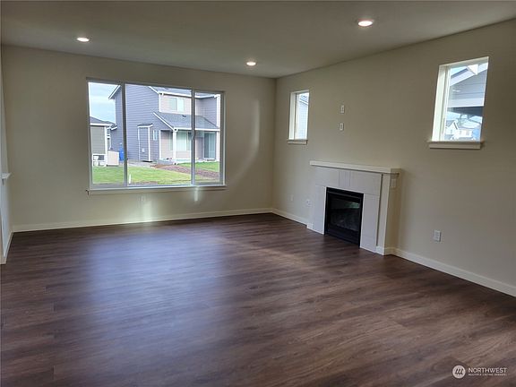 5th image of 18328 134th Avenue E #149