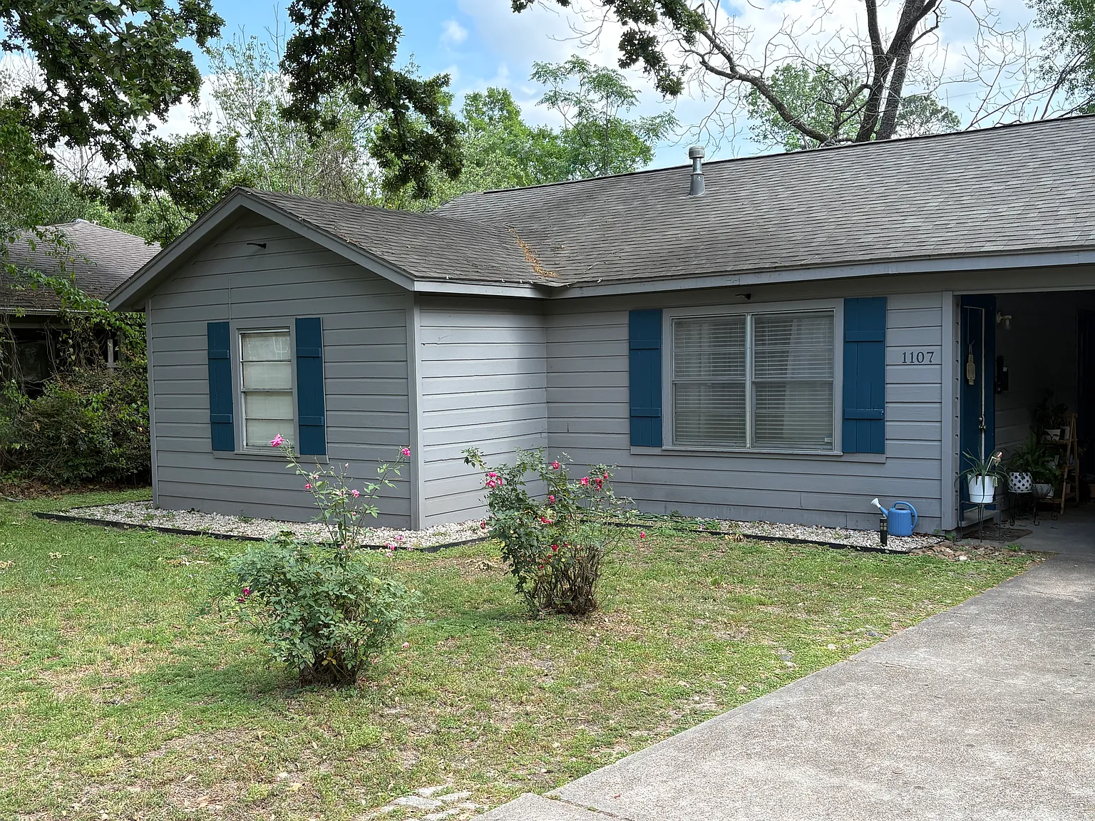 3 bed, 840 sqft, $1,475 — Photo 2
