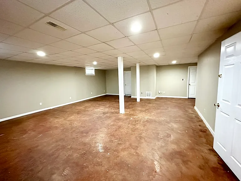 120 Southern Hills Cir — Photo 52