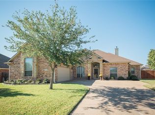 2913 Alba Ct, Bryan, TX 77808