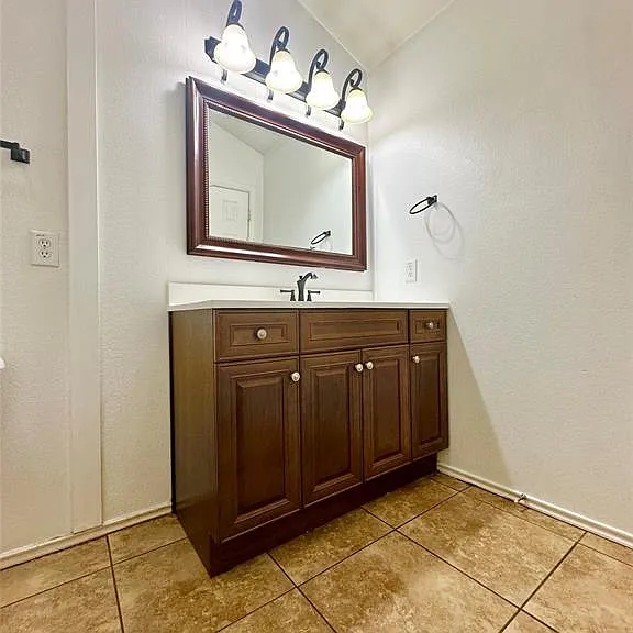 1720 Quails Nest Dr — Photo 16