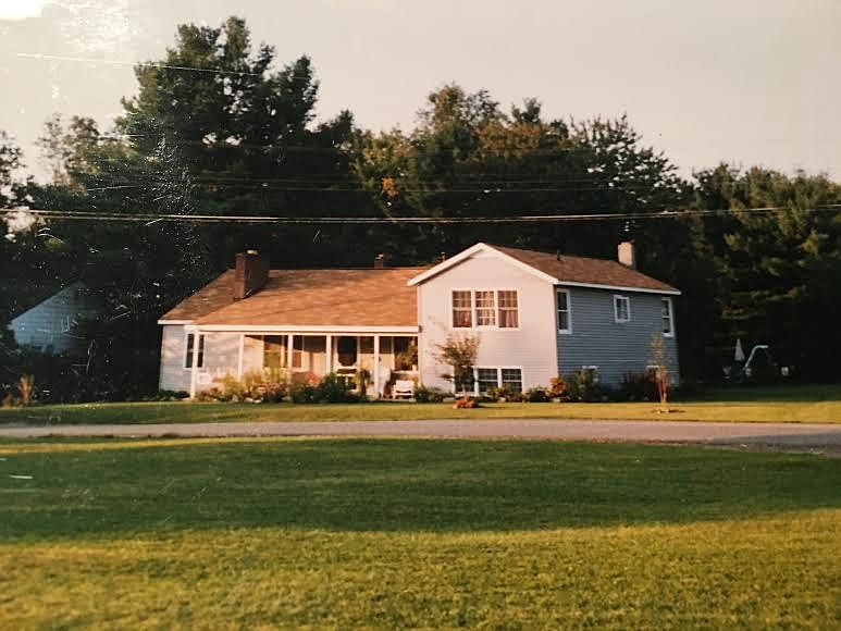 1st image of 3 Westbrook Dr