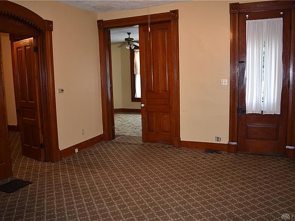 3rd image of 101 Hay Ave