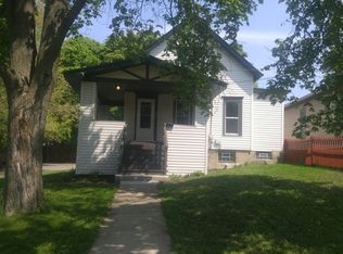 264 Seneca St, Elgin, IL 60120