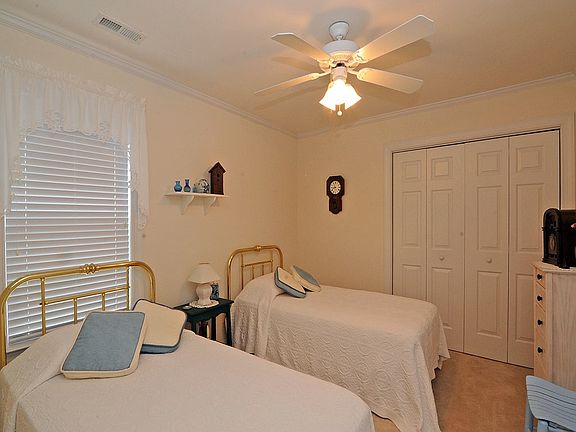 5th image of 309 Windchime Dr