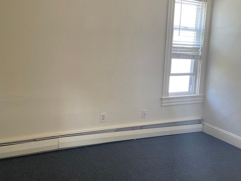 35 Rivulet St APT 3R, Woonsocket, RI 02895 Zillow