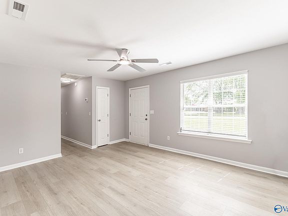 3rd image of 1498 Carter Grove Rd