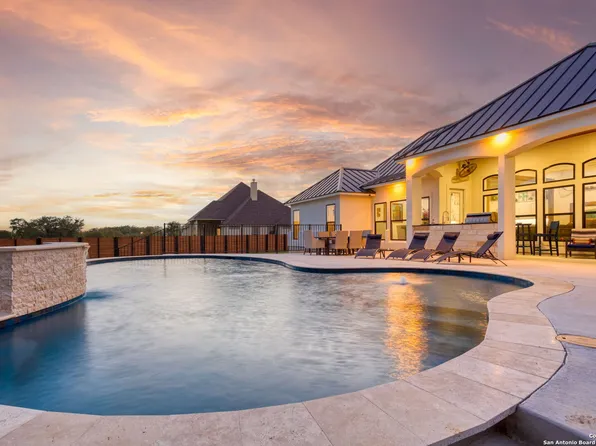 839 Stone Loop, Castroville, TX 78009