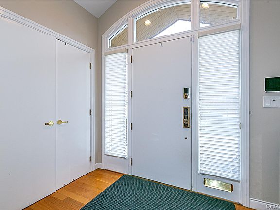 3rd image of 79 Meadow Woods Road