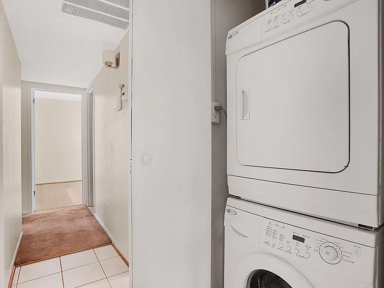 1526 Moorings Dr #12B — Photo 24