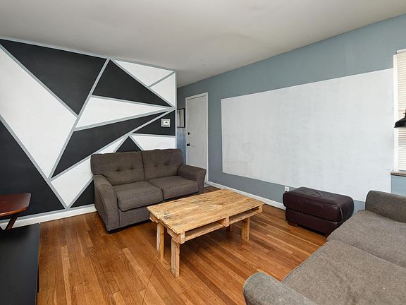 5th image of 187 Belvidere Ave