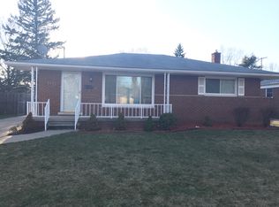 8441 Kinmore St, Dearborn Heights, MI 48127