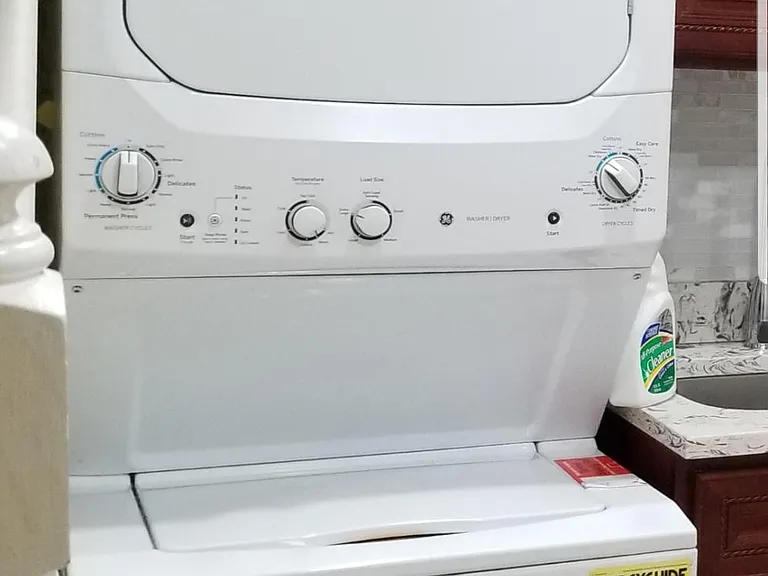 LAUNDRY - IN HOUSE