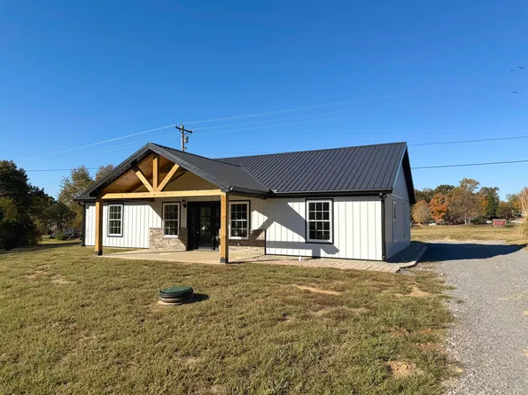 111 Crestview Ln, Cadiz, KY 42211
