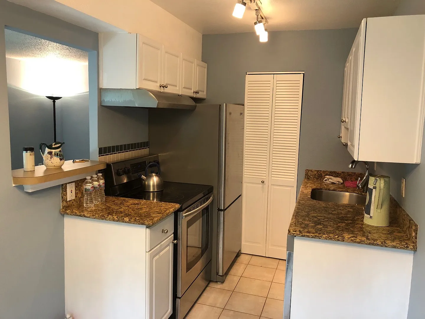 Nice 2 bed, 1 bath Downtown Seattle-Elektra Condo for Rent — Photo 4
