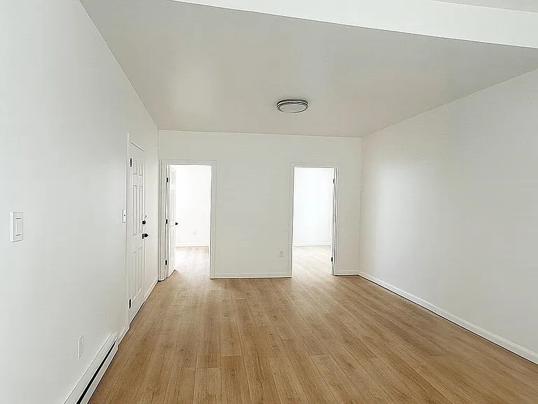 519 Mercer St #2 — Photo 4