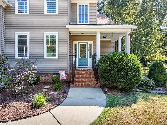 3rd image of 104 Perlie Ct