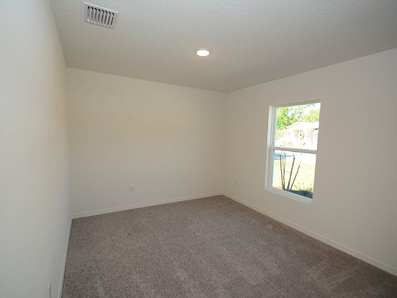 5th image of 93 Panorama Dr