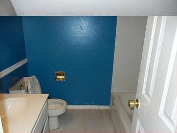 4th image of 4039 Fernbank Dr
