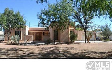 2nd image of 4040 Tierra Santa Pl